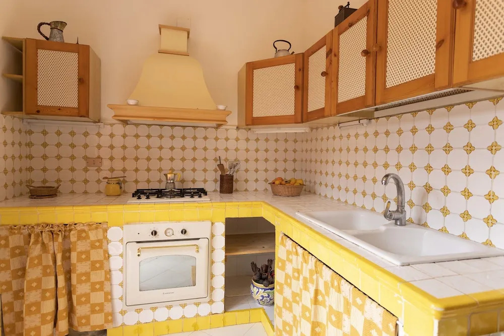 Villa da Irma e Clelia. Addaura-Mondello