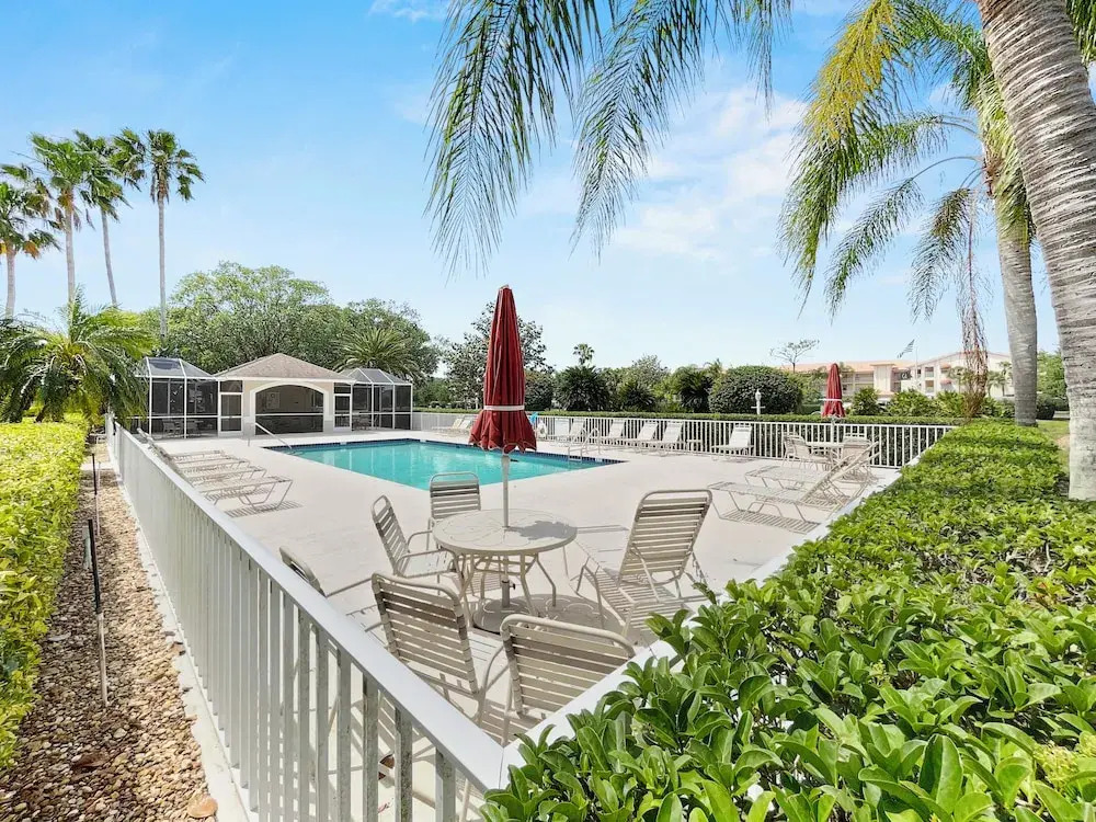Stoneybrook Condo #926