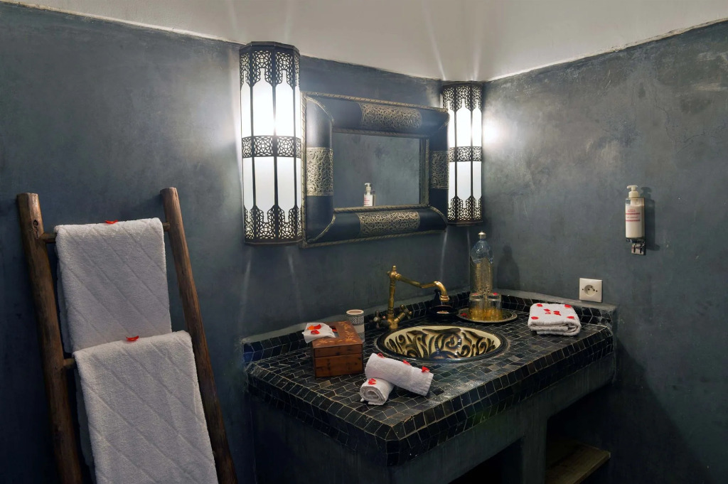 Riad La Porte Rouge By La Siredrah