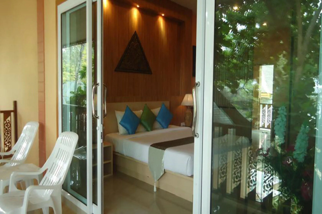 Coconut Beach Resort, Koh Chang
