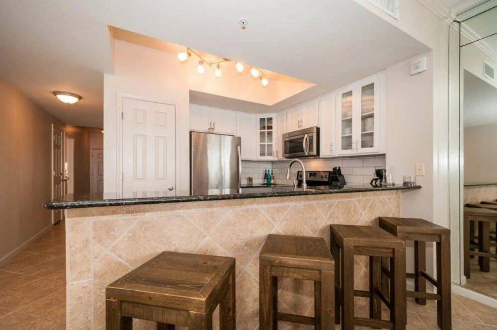 Majestic Sun 1108B by Destin Getaways