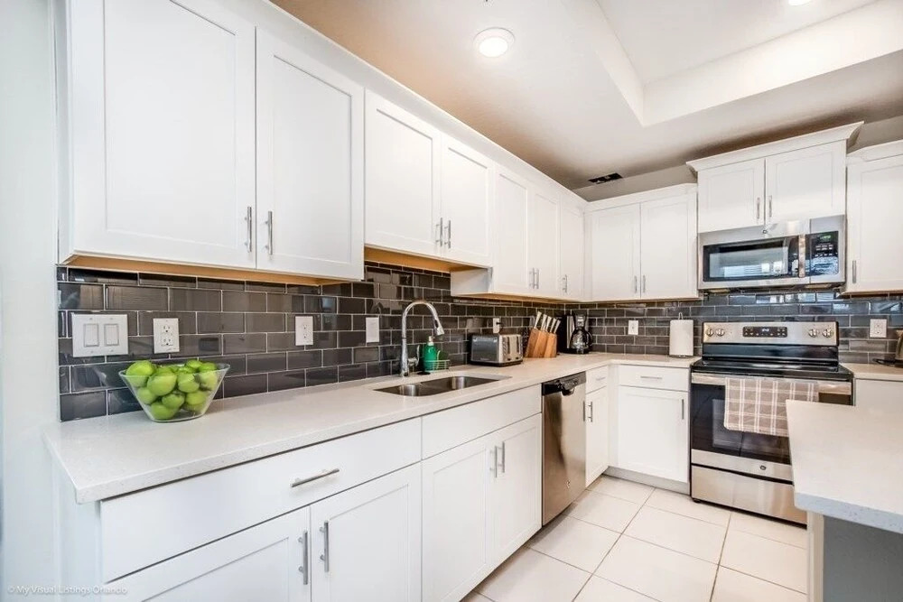 4741ct Unit101 Amazing Story Lake Brand New Condo 2 Bedroom Townhouse by Redawning