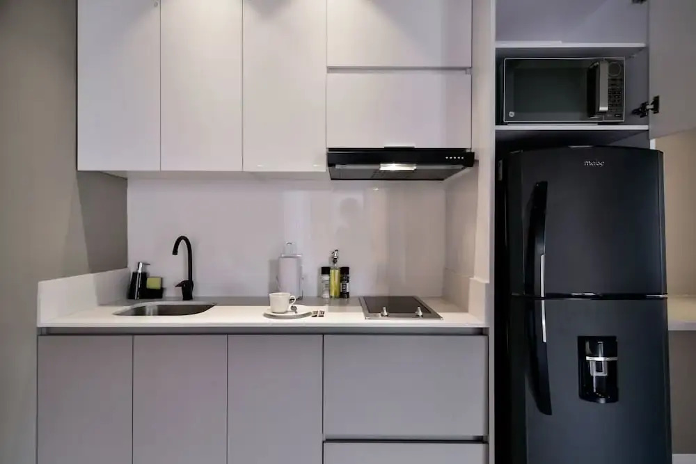 w Lovely 1BR w/ Brilliant Deco in Unicentro