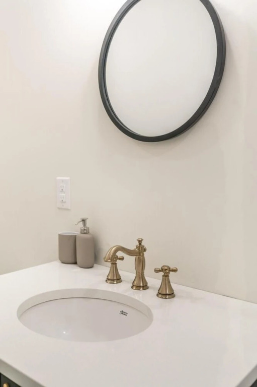Heritage Rideau 1Br Apartment Free Parking 2