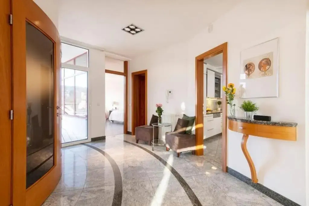 Wagner Stays - Miami Lovely romantic Garden apartment with whirlpool