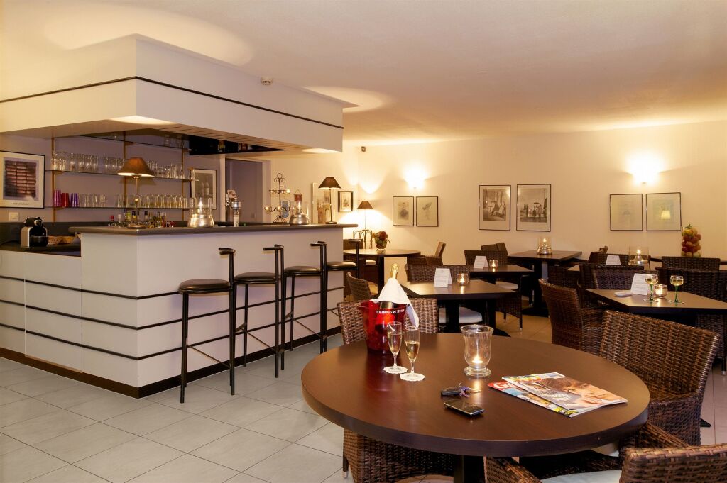 Hôtel Les Jardins DAdalric