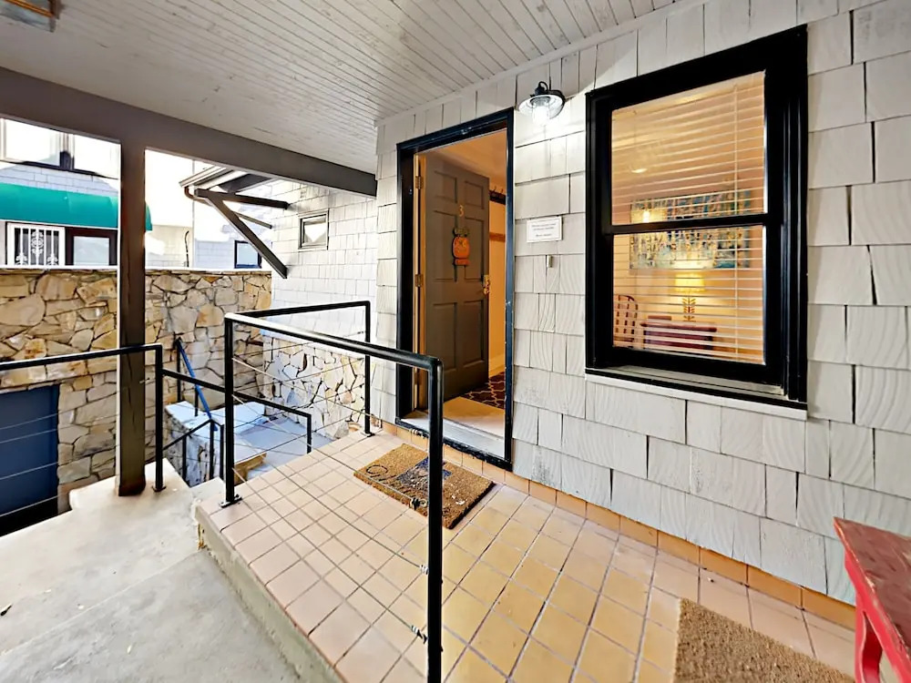 Woodside Unit #3B - 3 Br Condo