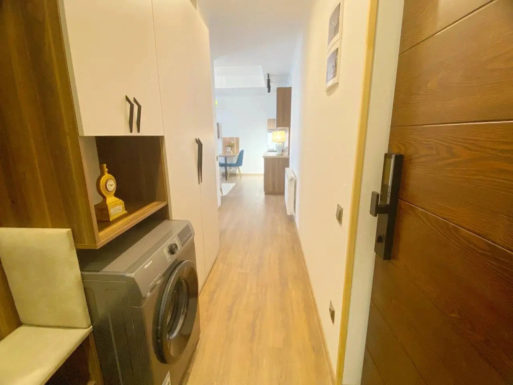 Апартаменты Stylish One-Bedroom Apartment in City Center 1