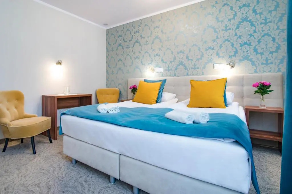 Pod Wzgórzem Bed & Breakfast