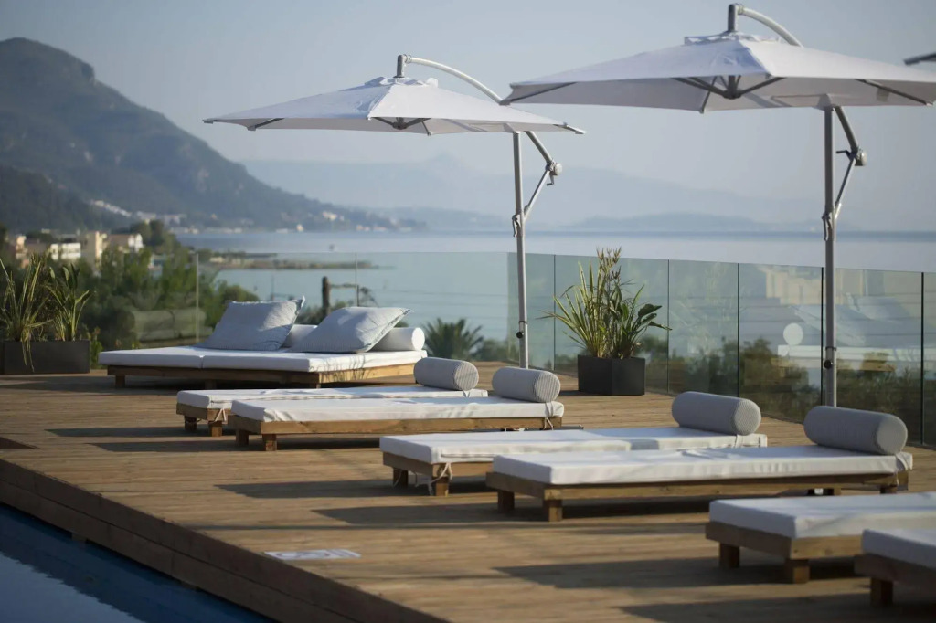Ionian Eye Design Studios & Spa
