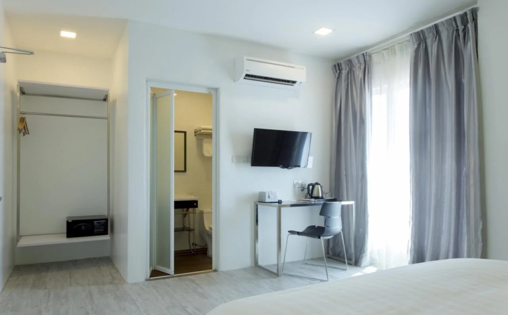 Aloha Hotel SDN BHD