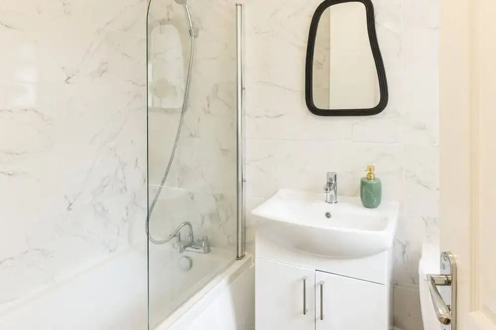 Host Stay Bardsay Road