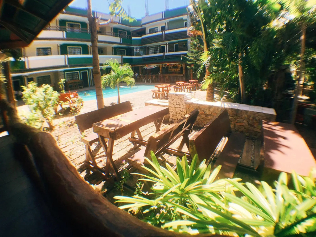 Hollywood Palm Beach Hotel