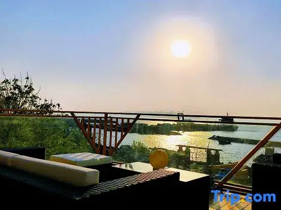 Qingdao · Haihuaixiaxiang · Ocean-View Parent-Child Scenic Vacation Artistic Homestay