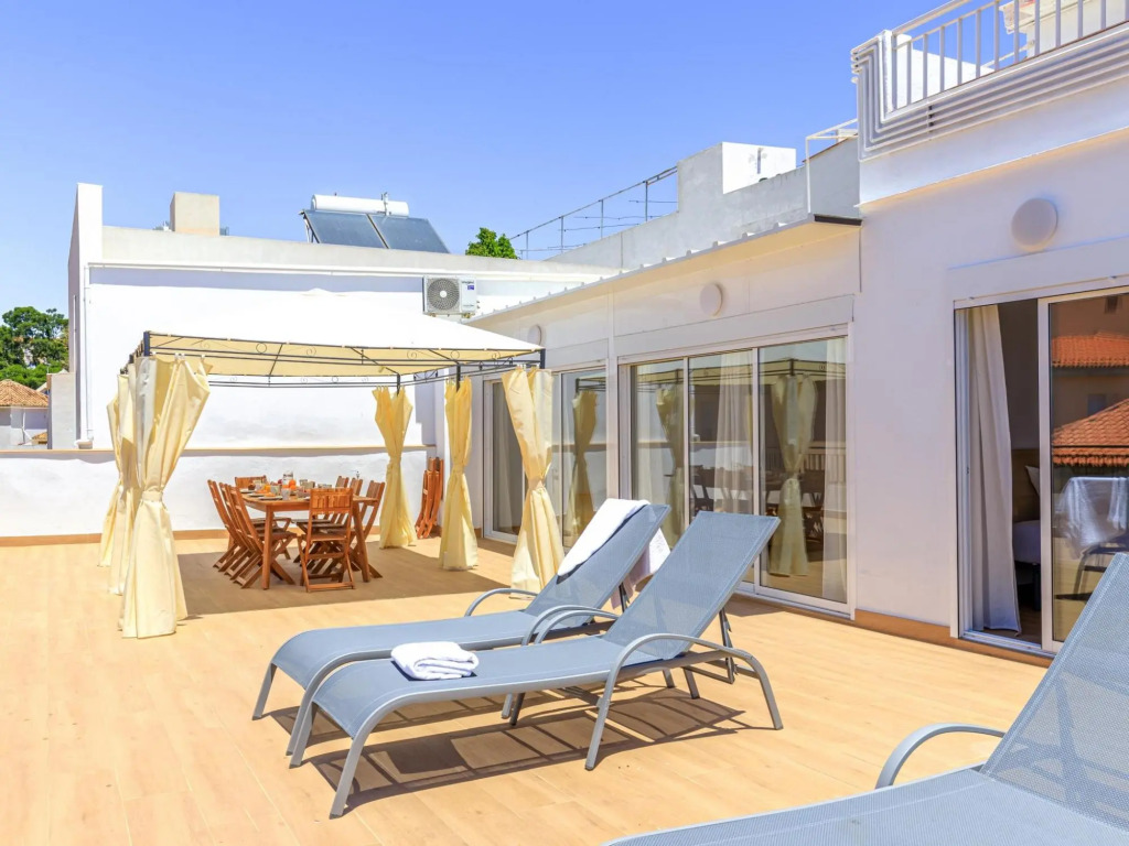 LA MERCED Penthouse 4BR 2BT Private Terrace