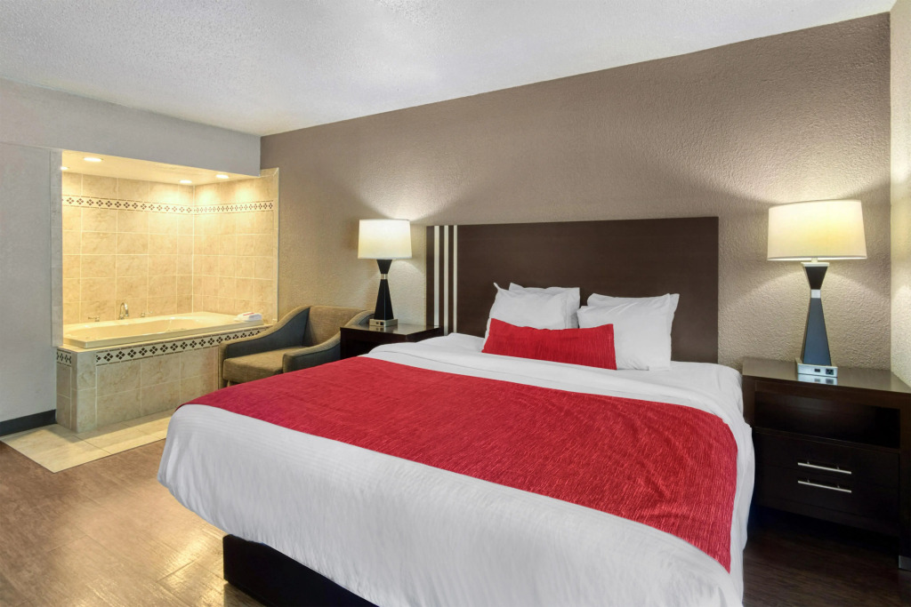 SureStay by Best Western Greenville