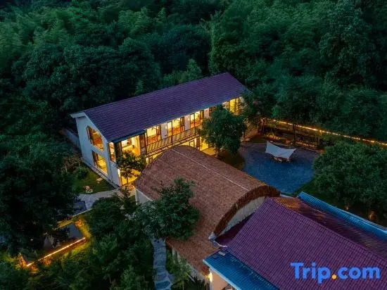 Anji Youzuoliangting Pet-friendly Vacation Apartment