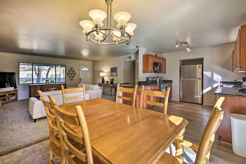 'lakeside Traditions' Arizona Home w/ Game Room!