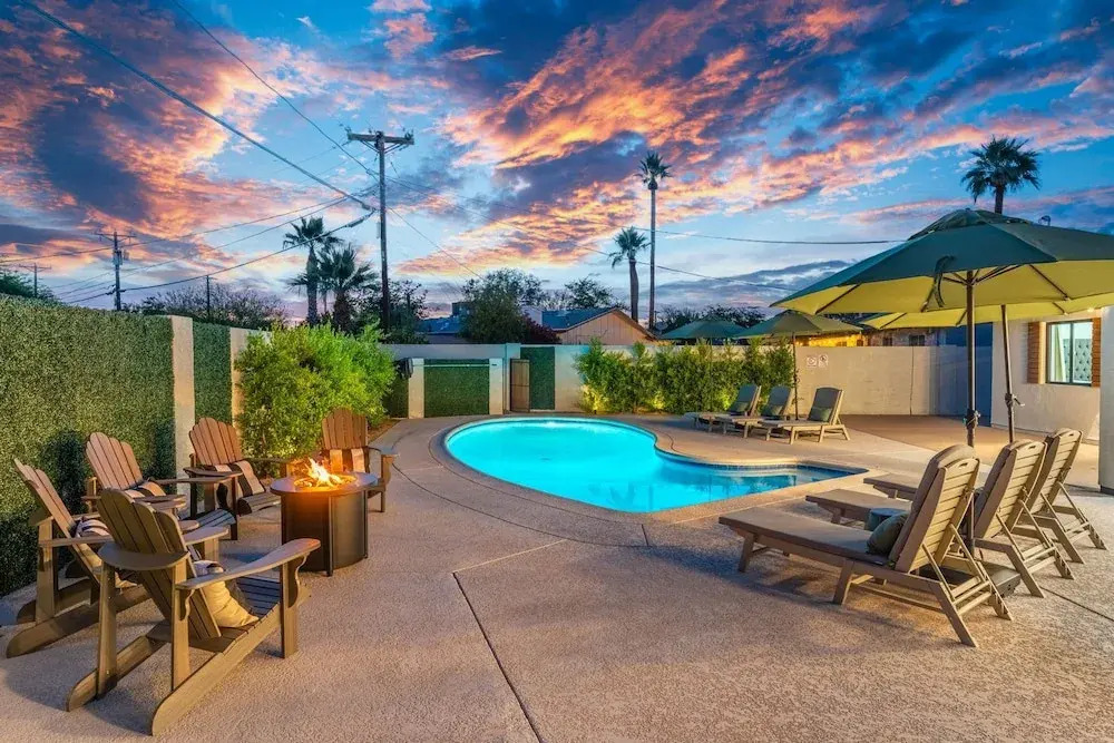 NEW The Hensley on Hubbell Designer Oasis w Pool