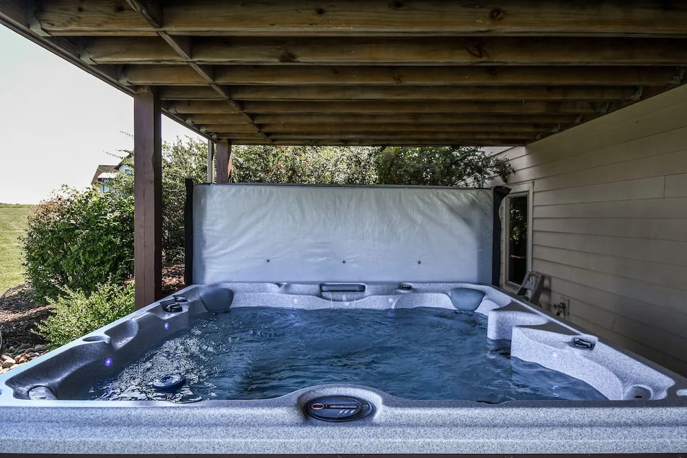 No Wake Zone 5 Bedroom House