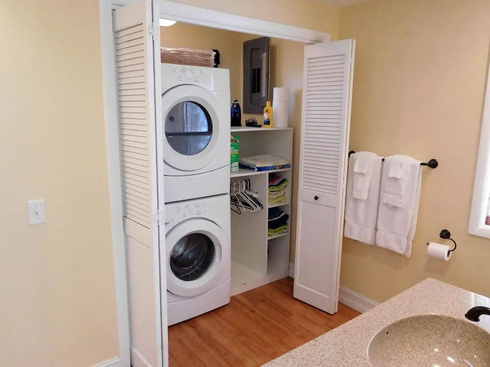 Aloha - Pet-friendly Fort Myers Beach Pool House