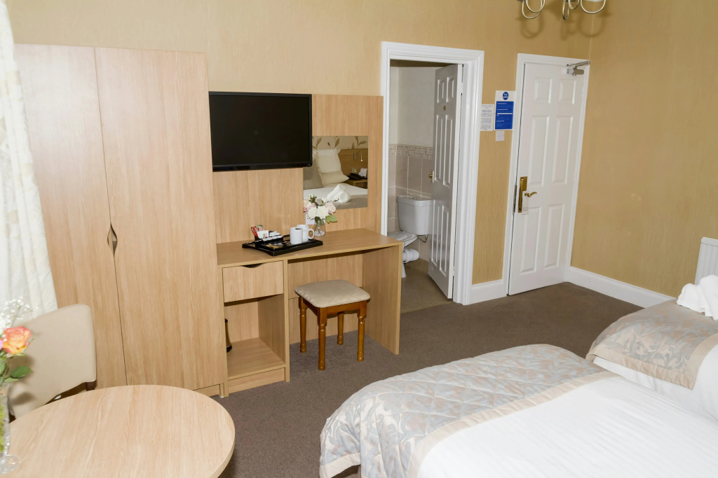 Kingston Theatre Hotel