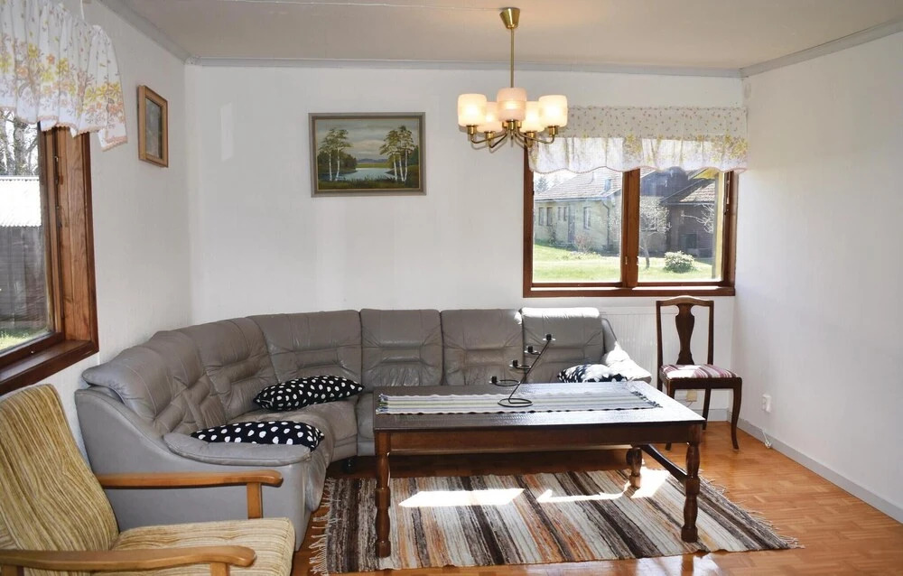 2 Bedroom Awesome Home In Löttorp