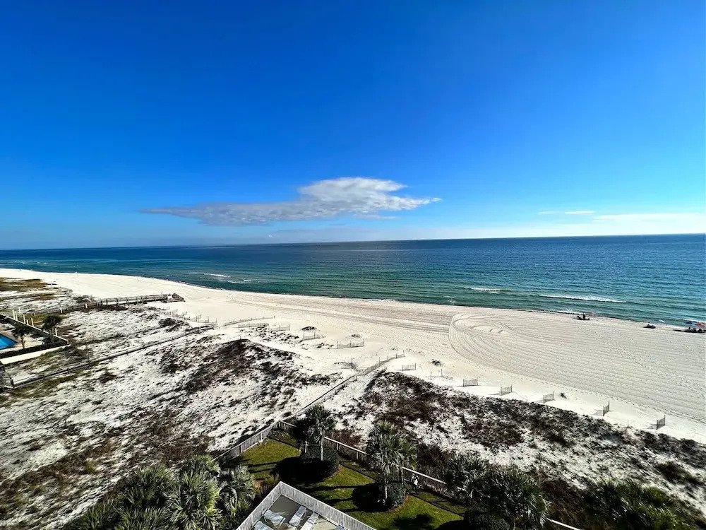 Regency Isle 703