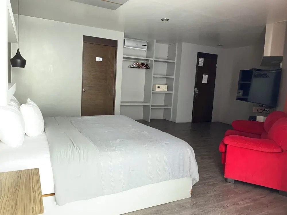 ESDUMA HK HOTEL Pachuca