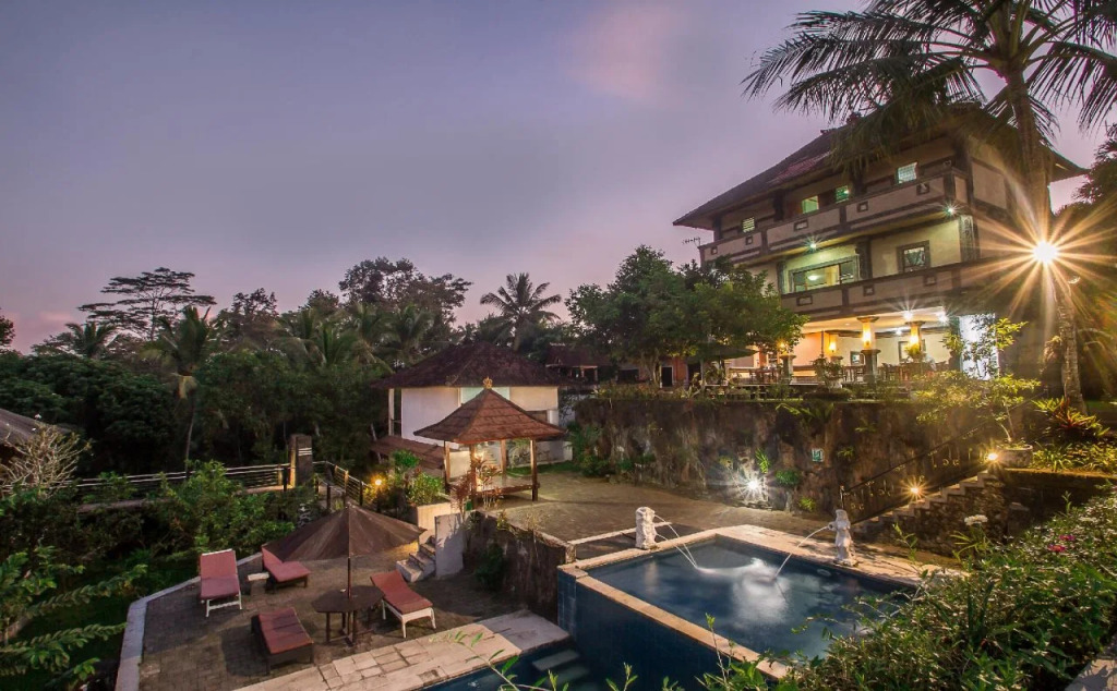 Puri Saron Hotel Madangan - Gianyar