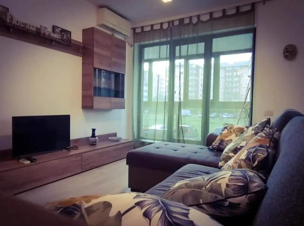 Green Leaf Home
