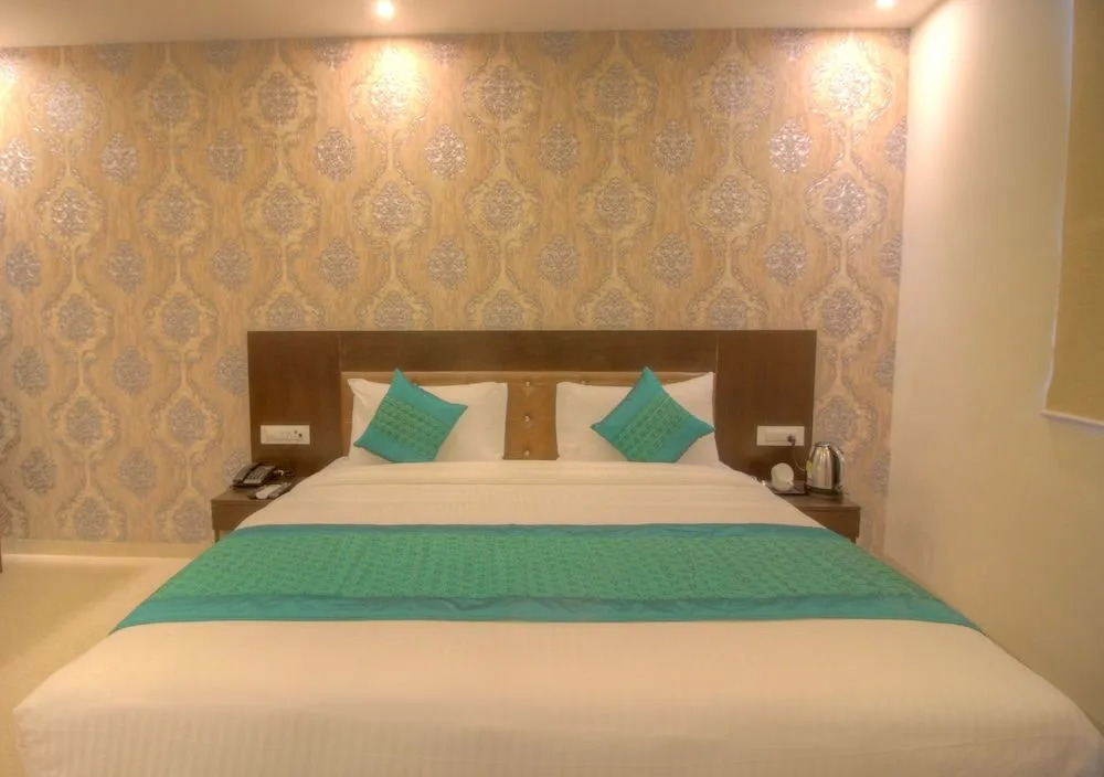Hotel Paragon Suites