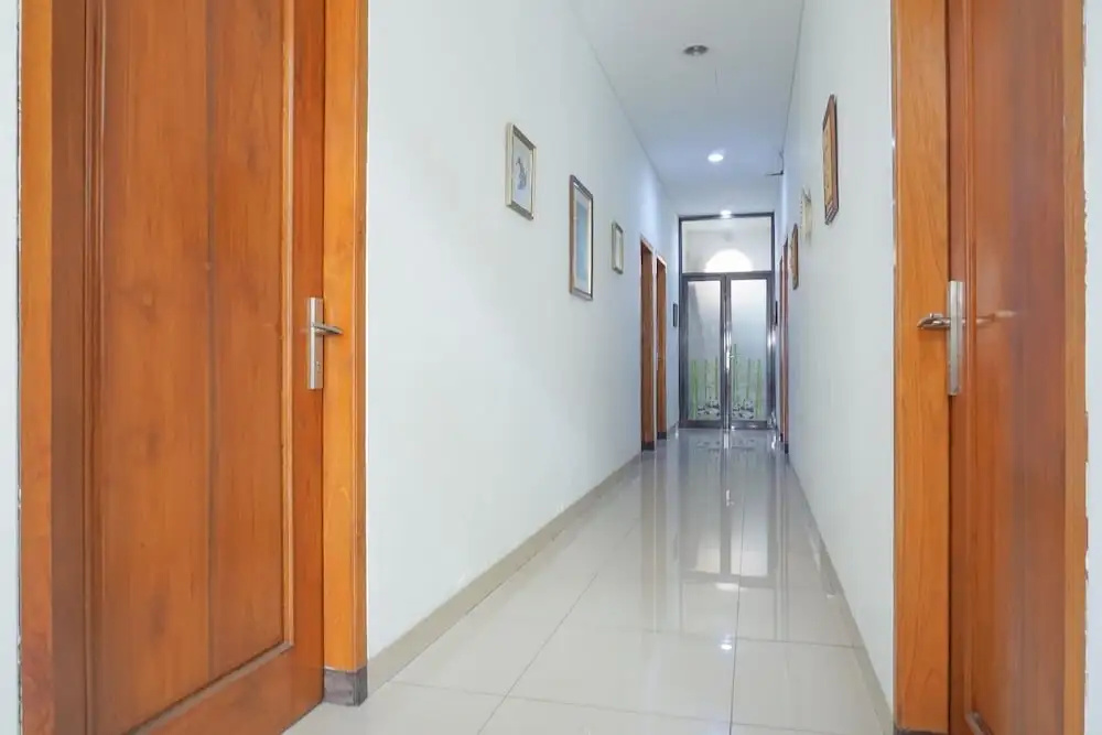 Residences by RedDoorz Syariah @ Buah Batu