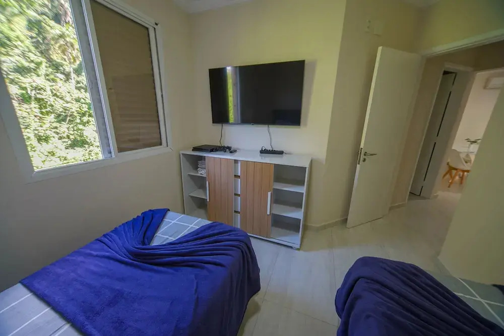 Apto Completo com Wi-fi Ar-cond a 200m da Praia