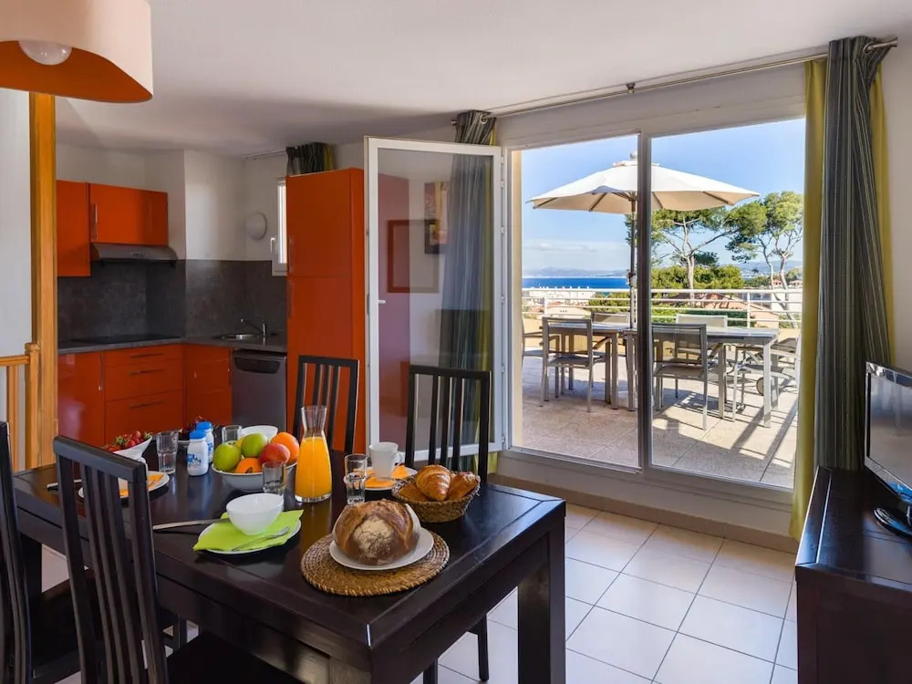 Apartment in Le Brusc Near Sandy Beach