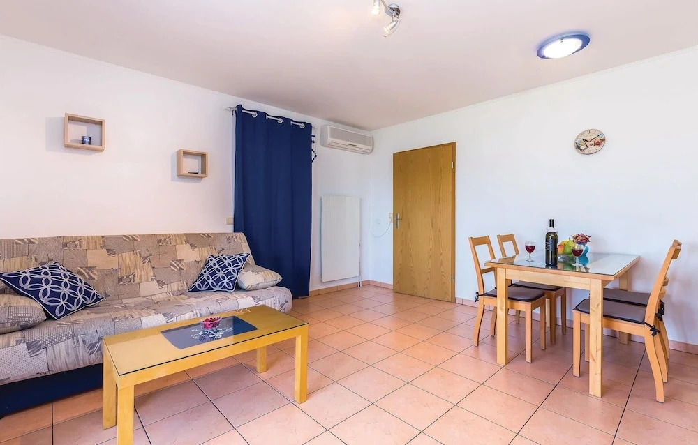 Awesome Home in Jadranovo With Wifi and 1 Bedrooms