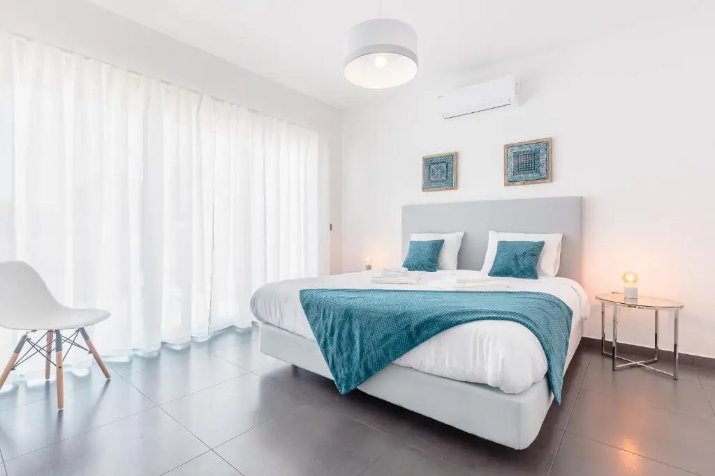 Silver Villa with ocean view