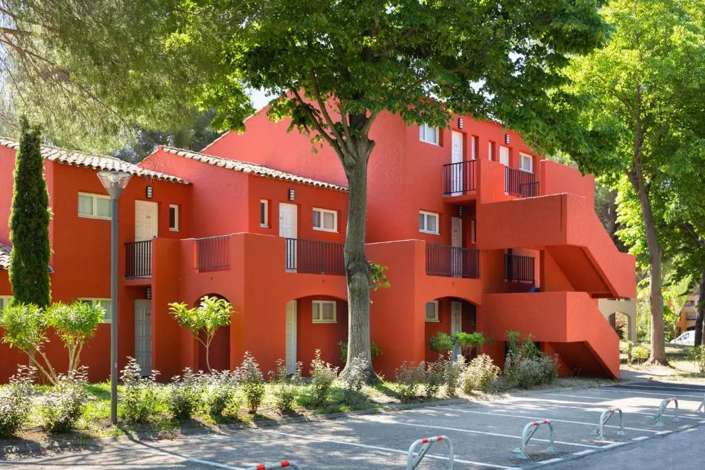 SOWELL HOTELS LOlivier
