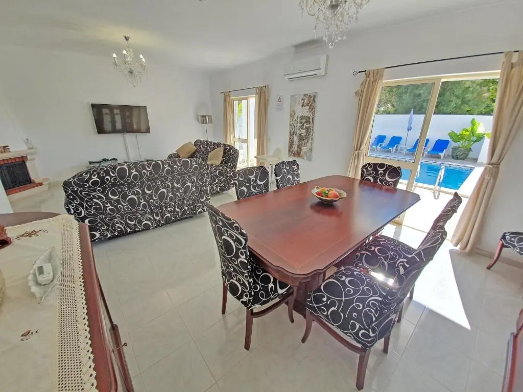 Villa Chiquito Albufeira - Private Pool&Parking - BBQ&AC&WI-FI