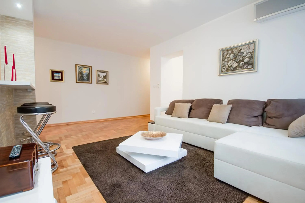 Apartments King Milan, City Center