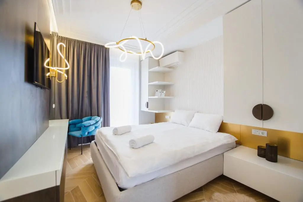 Exquisite Experience at EAS Residence