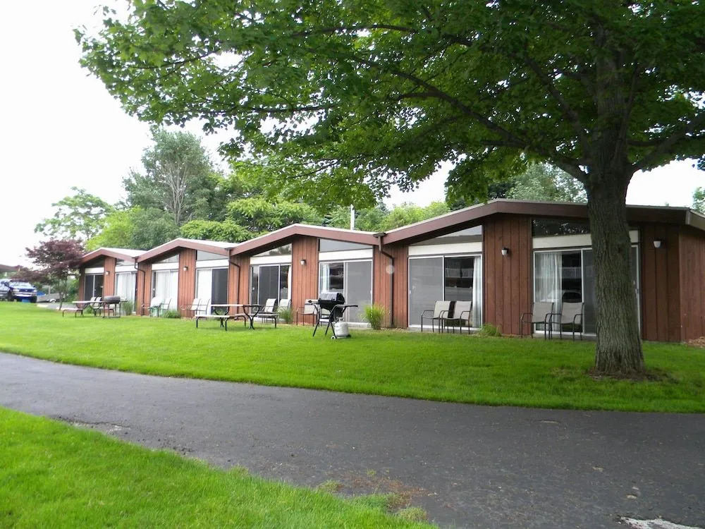Naders Motel & Suites