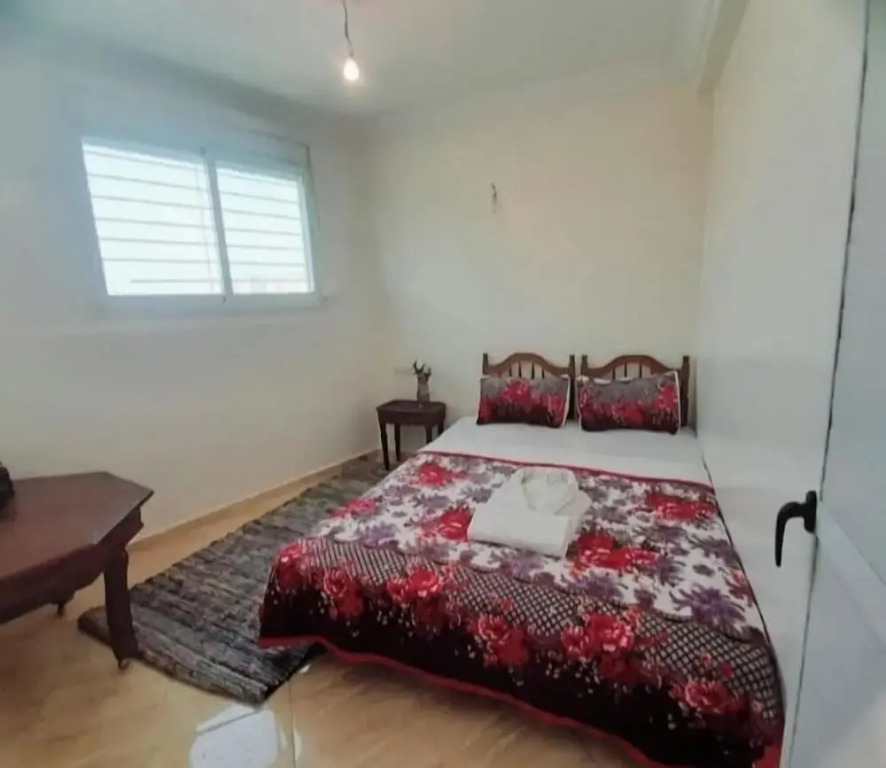 2 km from  fes airport