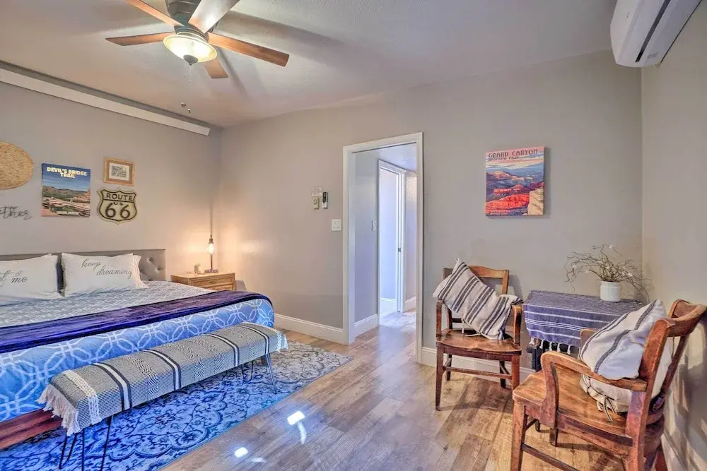 Luxe Route 66 Getaway w/ A/C in Downtown Williams!