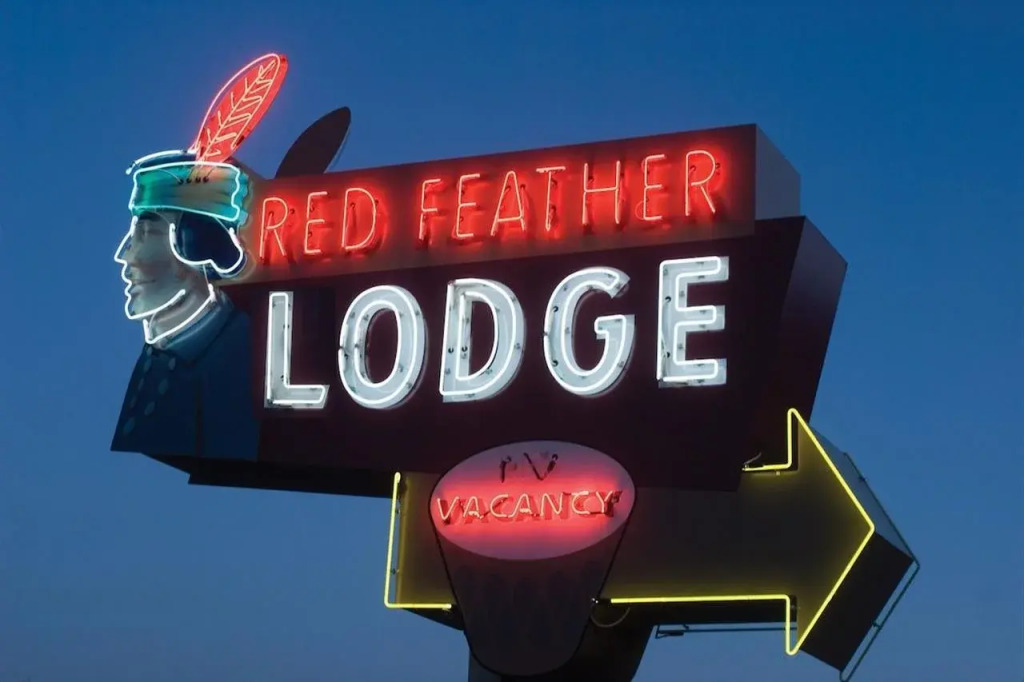 Red Feather Lodge/Hotel