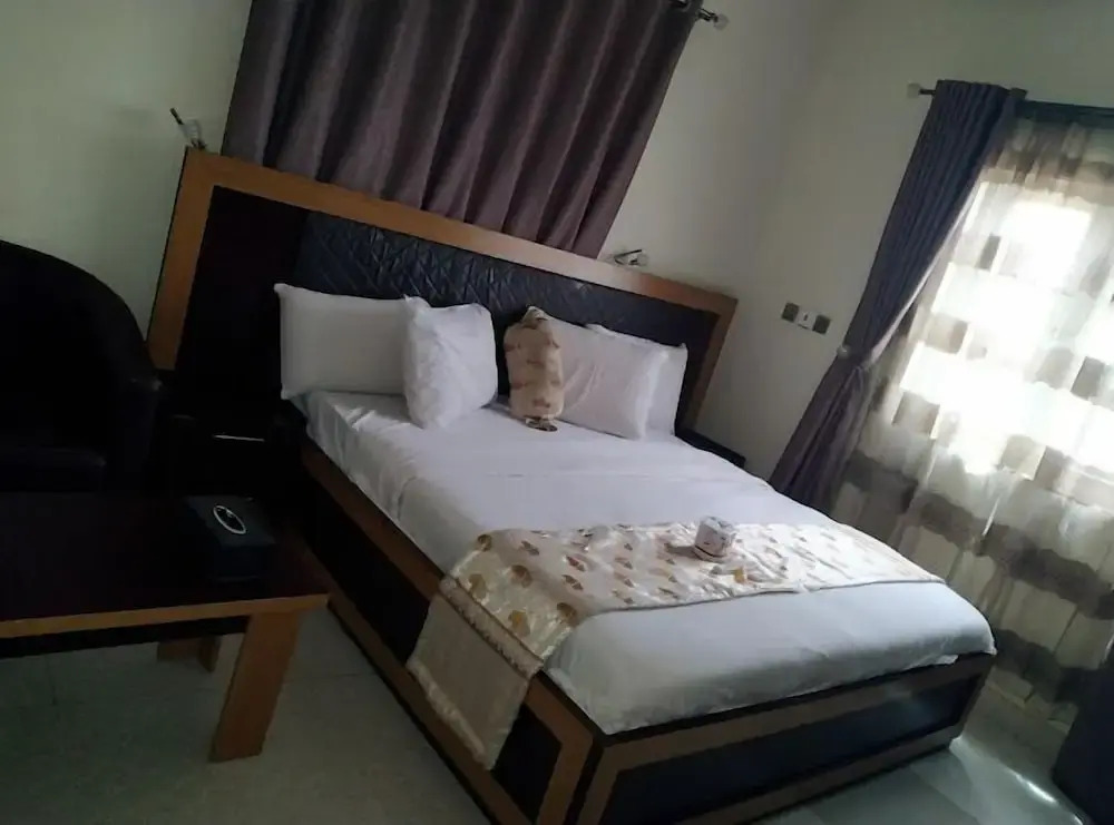 Prime Hotel and Suites