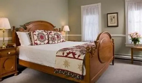 The Maple Leaf Inn