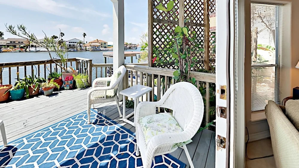 Fortuna Bay 11 - Two Bedroom Condo