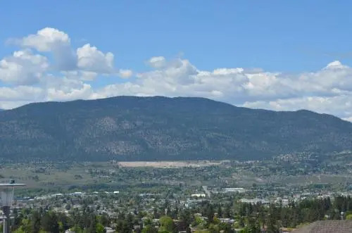 Rowena's Retreat