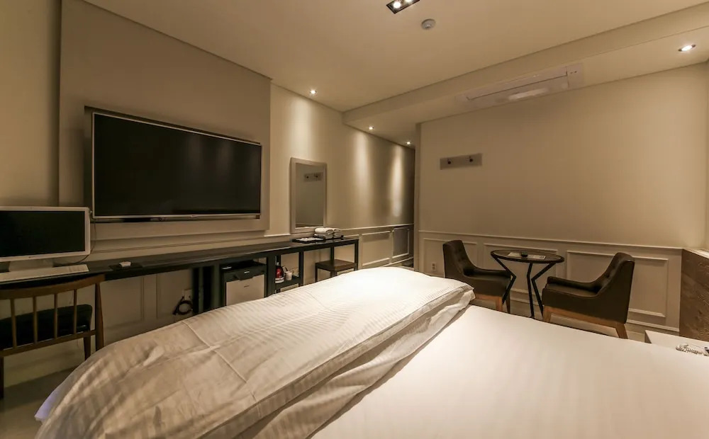 Win Hotel